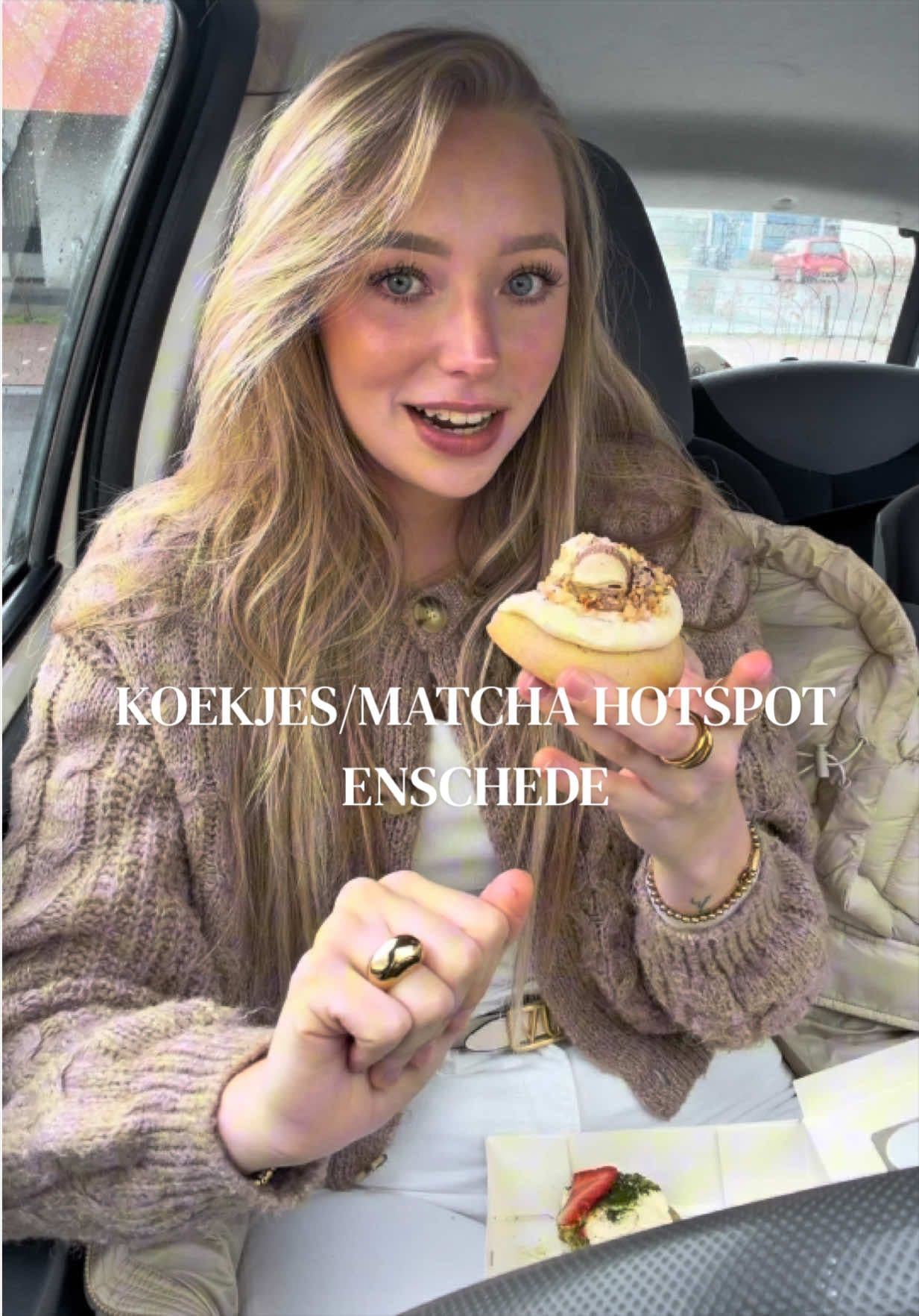 TikTok van @shaunytanke: Matcha + cookies taste test.